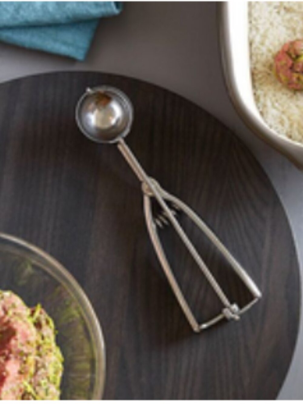 Pampered Chef Medium Scoop NWT